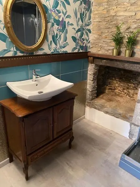 Aparthotel La Maison du paon- Josselin France